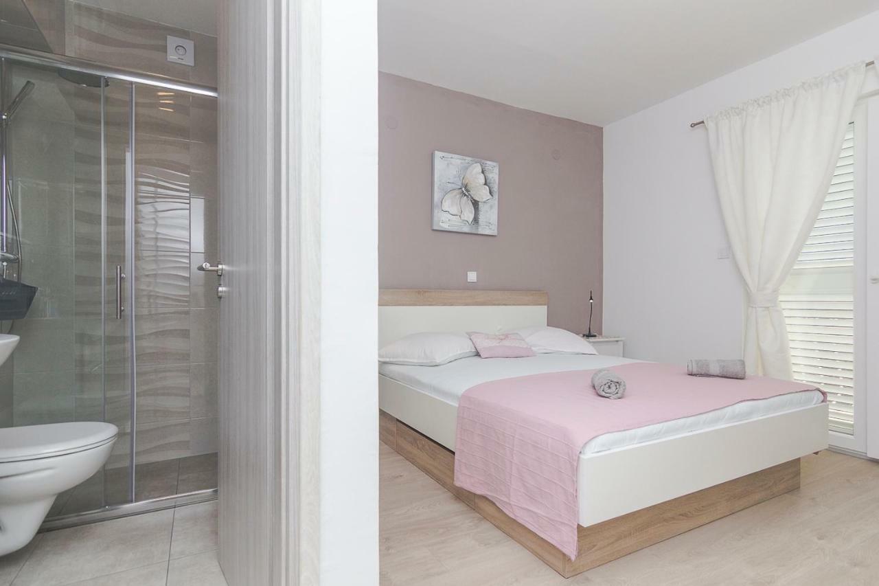 Apartments A&B Makarska Exterior foto